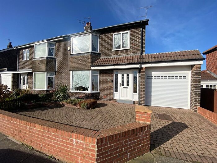 3 Bedroom Semi-Detached House For Sale In Fountain Head Bank, Seaton Sluice, Whitley Bay, NE26