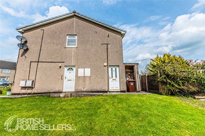 1 Bedroom Flat For Sale In Meadow Close, Dove Holes, Buxton, Derbyshire, SK17