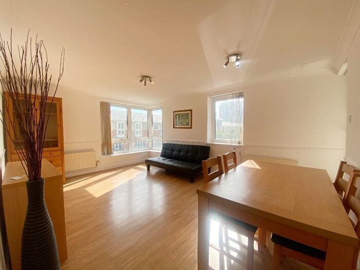 2 Bedroom Flat To Rent In Susan Constant Court, Newport Avenue, East India, London, E14