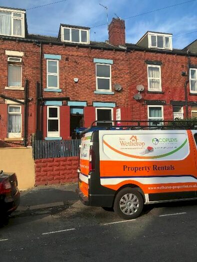 2 Bedroom Terraced House To Rent In Strathmore Avenue, Harehills, Leeds, LS9