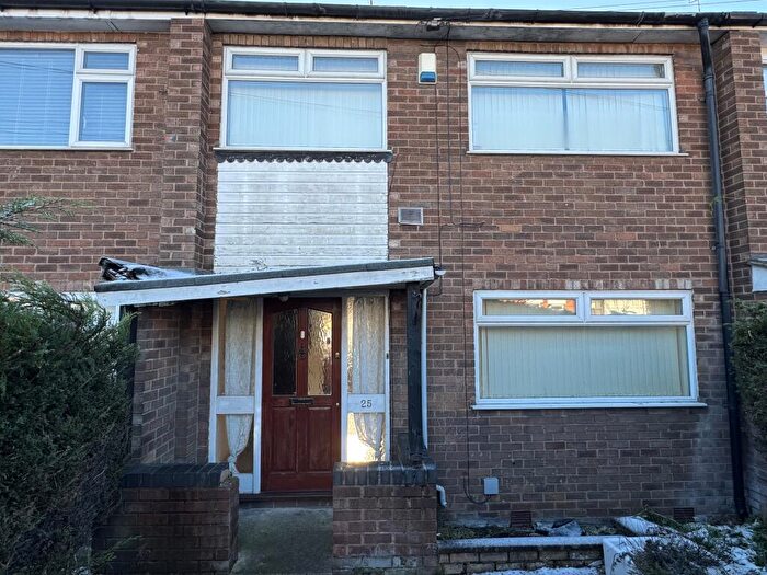 3 Bedroom House To Rent In High Street, Saltney, CH4