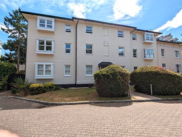 2 Bedroom Flat To Rent In Queens Road, Cheltenham, GL50