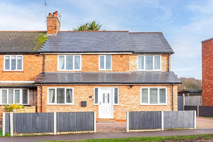 5 Bedroom Semi Detached House To Rent In Haycroft Road, Stevenage, Hertfordshire, SG1