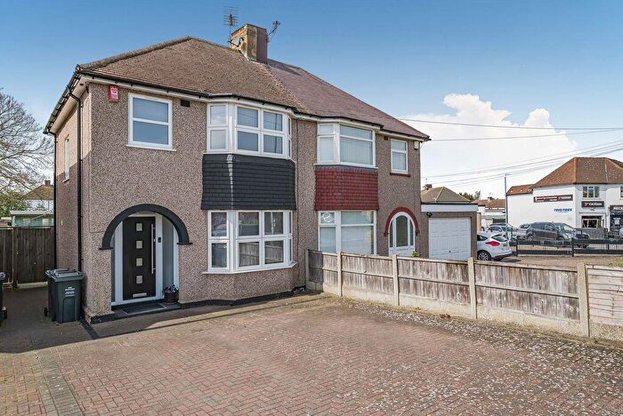 3 Bedroom Semi Detached House For Sale In Burnham Road, Dartford, DA1