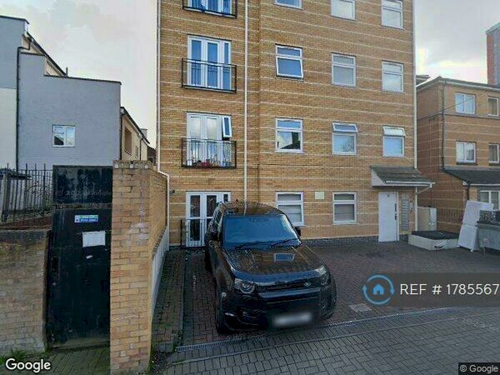 4 Bedroom Flat To Rent In Susannah Street, London, E14