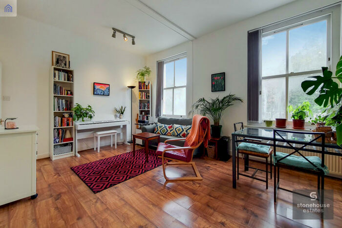 1 Bedroom Apartment To Rent In Camden Road, London, N7