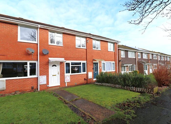 2 Bedroom Terraced House For Sale In Cranbourne Park, Hedge End, SO30