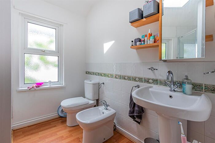 3 Bedroom Flat To Rent In Penhill Road, Pontcanna, CF11