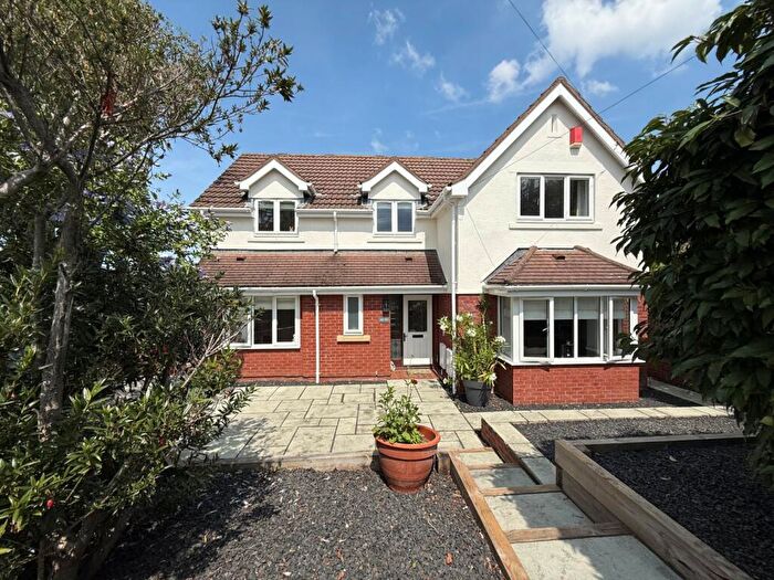 4 Bedroom Detached House For Sale In Silver Street, Nailsea, North Somerset, BS48