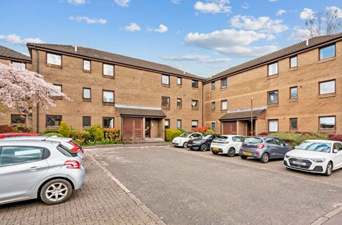 2 Bedroom Flat For Sale In Forthview, Stirling, FK8