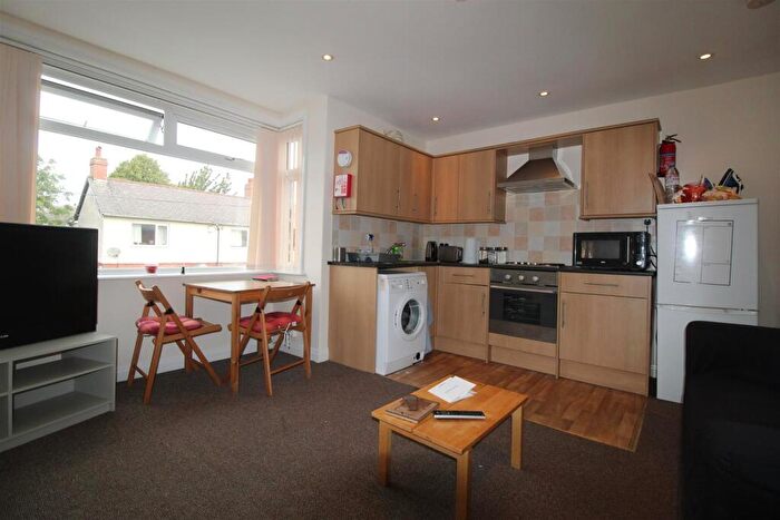 1 Bedroom Apartment To Rent In Chandos Terrace, Leeds, LS8