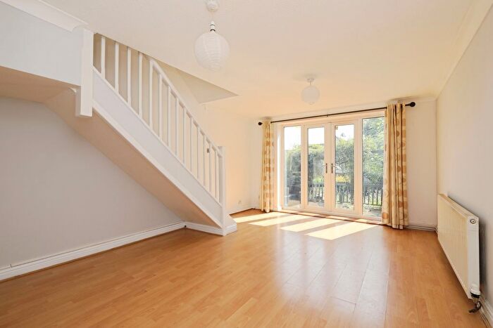 2 Bedroom Semi Detached House To Rent In Middle Ox Gardens, Halfway, Sheffield, S20