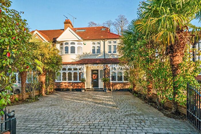 5 Bedroom Semi Detached House For Sale In Bishops Avenue, Bromley, BR1