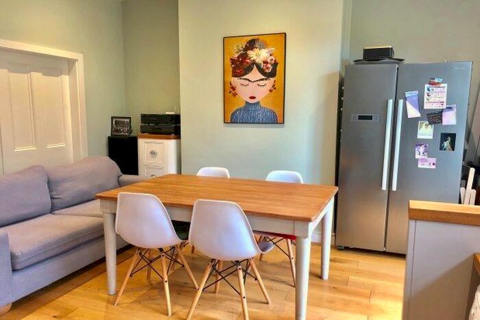 2 Bedroom Property To Rent In Beverly Road, Manchester, M14