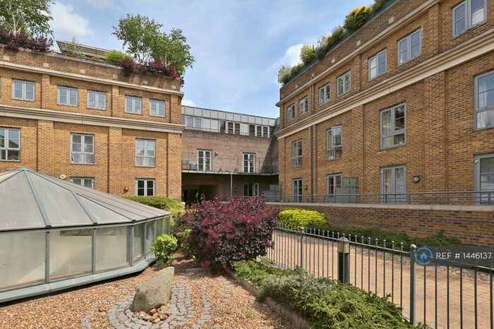 2 Bedroom Flat To Rent In Anderson Square, London, N1