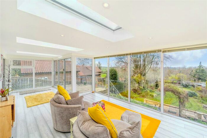 4 Bedroom Detached House For Sale In North End, Fulbeck, Grantham, Lincolnshire, NG32