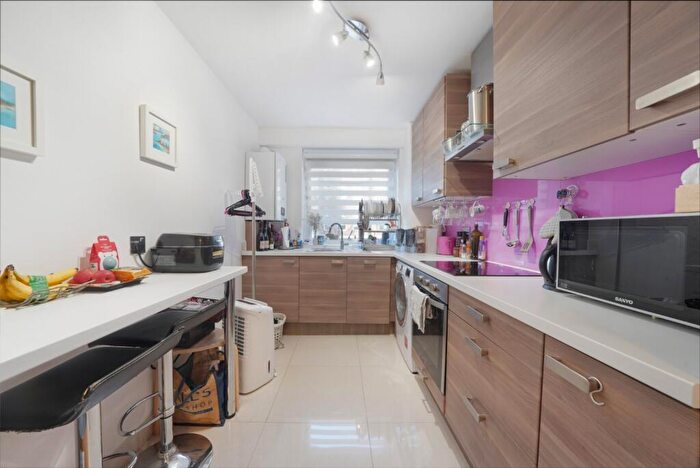 2 Bedroom Flat To Rent In Buttermere Court, Boundary Road, NW8