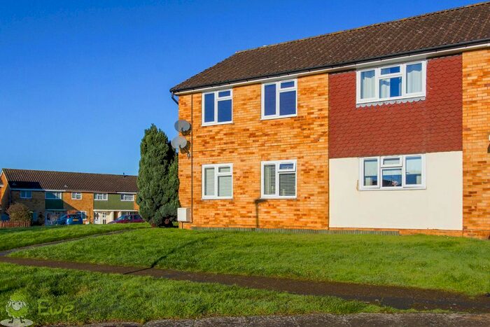 2 Bedroom Maisonette To Rent In Ladysmith Road, Cheltenham, GL52