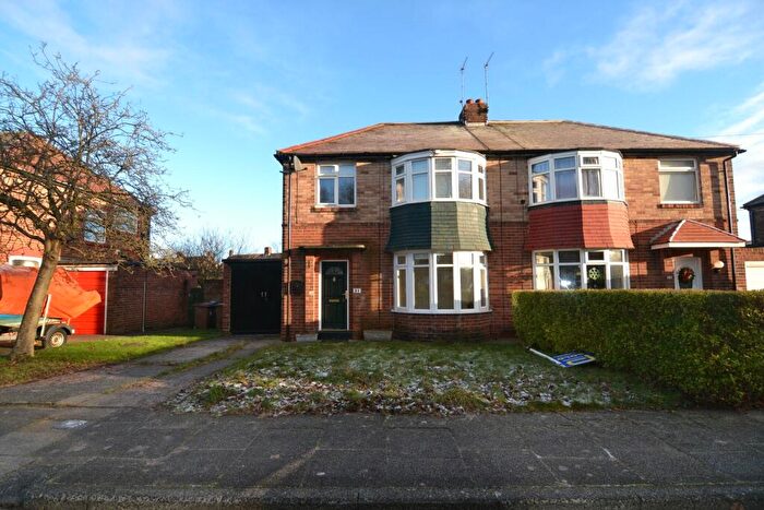 3 Bedroom Semi-Detached House To Rent In Pinetree Gardens, Whitley Bay, NE25