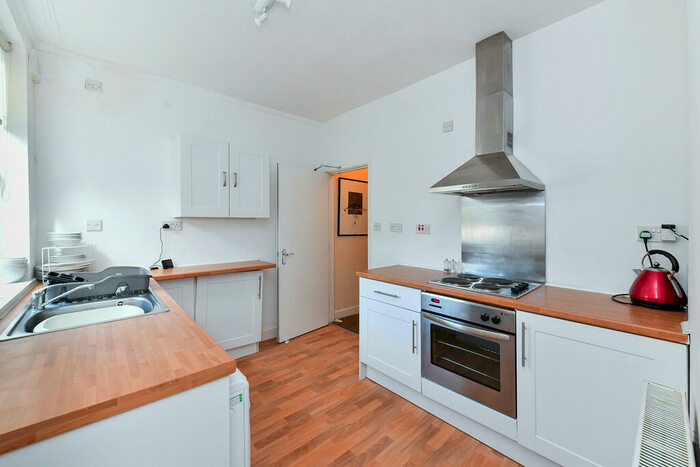 3 Bedroom Terraced House To Rent In Claude Street, Nottingham, NG7