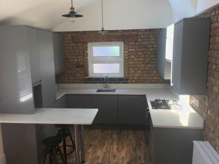 3 Bedroom Flat To Rent In Hoe Street, Walthamstow, London, E17