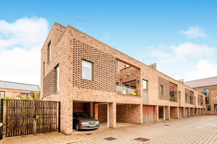 3 Bedroom End Of Terrace House To Rent In Ellis Road, Trumpington, CB2