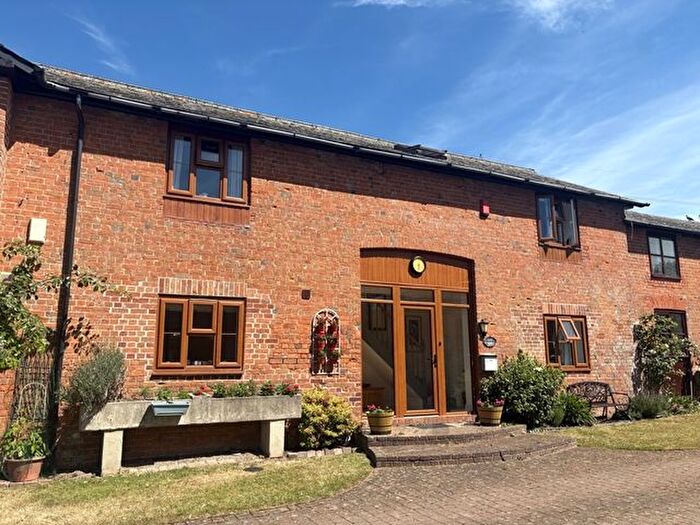 4 Bedroom Barn Conversion For Sale In Clock House, Buckerell, EX14