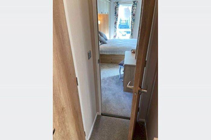 2 Bedroom Caravan For Sale In , Solent Breezes Holiday Park, Warsash, Nr Fareham, Hampshire, SO31