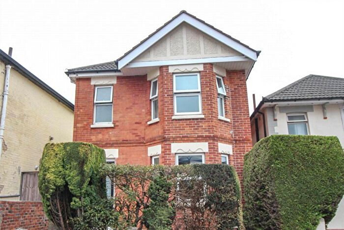 4 Bedroom Detached House For Sale In Ripon Road, Bournemouth, BH9