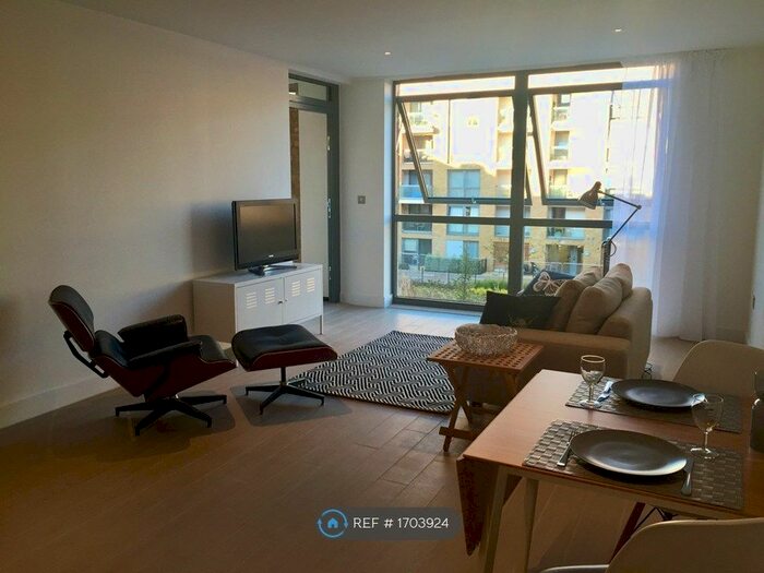 1 Bedroom Flat To Rent In Canalside Square, London, N1