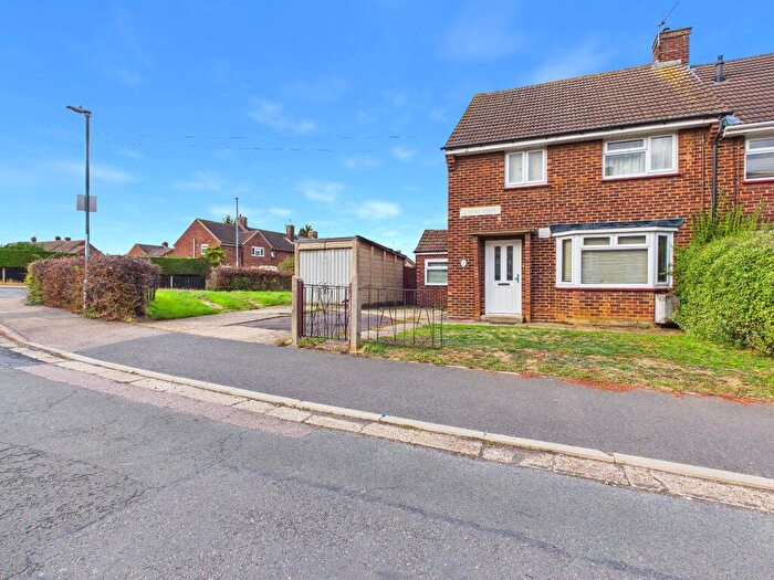 3 Bedroom End Of Terrace House For Sale In Queens Court, Eaton Socon, St. Neots, PE19