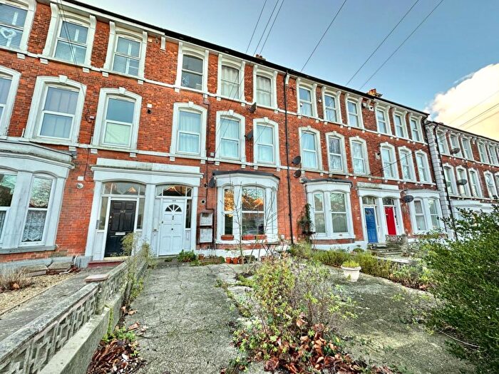 1 Bedroom Flat For Sale In Dorchester Road, Weymouth, DT4
