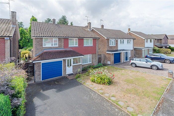 4 Bedroom Detached House For Sale In Sallows Shaw, Sole Street, Kent, DA13