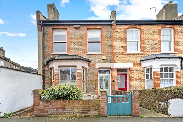3 Bedroom End Of Terrace House For Sale In King Edward Road, Walthamstow, London, E17