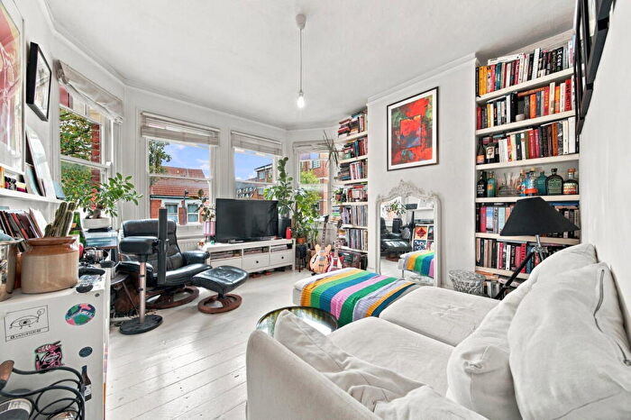 2 Bedroom Flat For Sale In Chapter Road, London, NW2