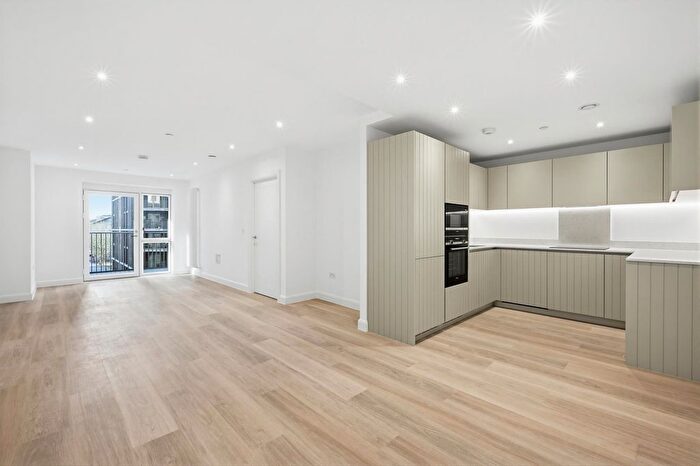 2 Bedroom Flat For Sale In Ellipse House, Royal Eden Dock, E16