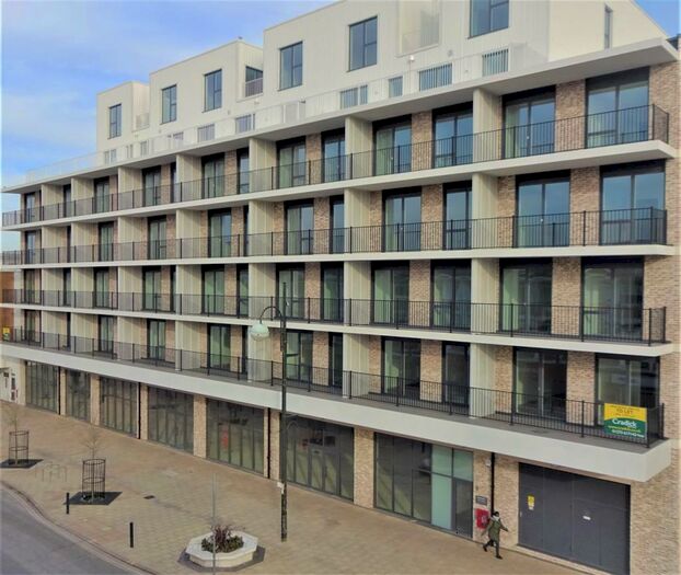 1 Bedroom Apartment To Rent In The Broadway, Crawley, RH10