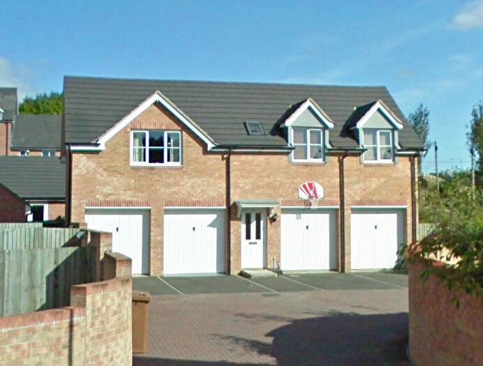 2 Bedroom Detached House To Rent In Pleasant Close, Pontllanfraith, NP12