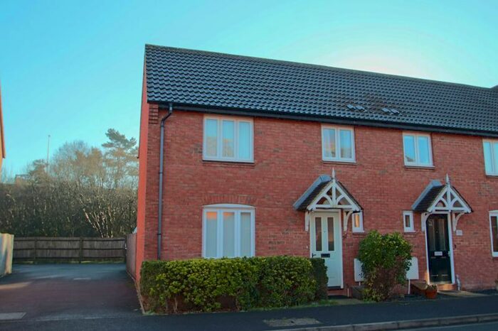 3 Bedroom End Of Terrace House To Rent In Ash Close, St. Georges, Weston-Super-Mare BS22