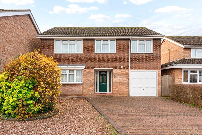 4 Bedroom Detached House For Sale In Westbury Lane, Newport Pagnell, Buckinghamshire, MK16