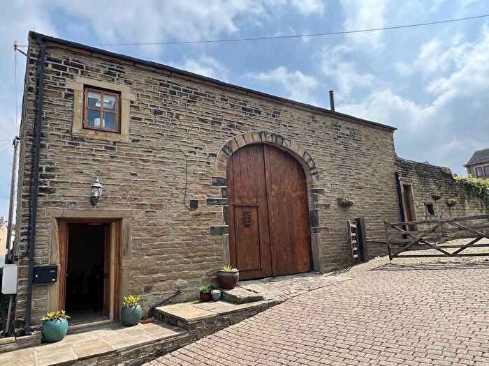 1 Bedroom Barn Conversion For Sale In Towngate, Kirkburton, Huddersfield, HD8