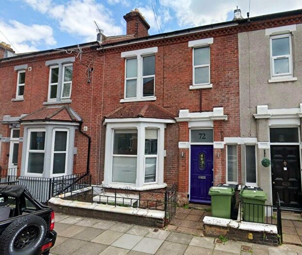 6 Bedroom House Of Multiple Occupation To Rent In Britannia Road North, Southsea, Portsmouth, PO5