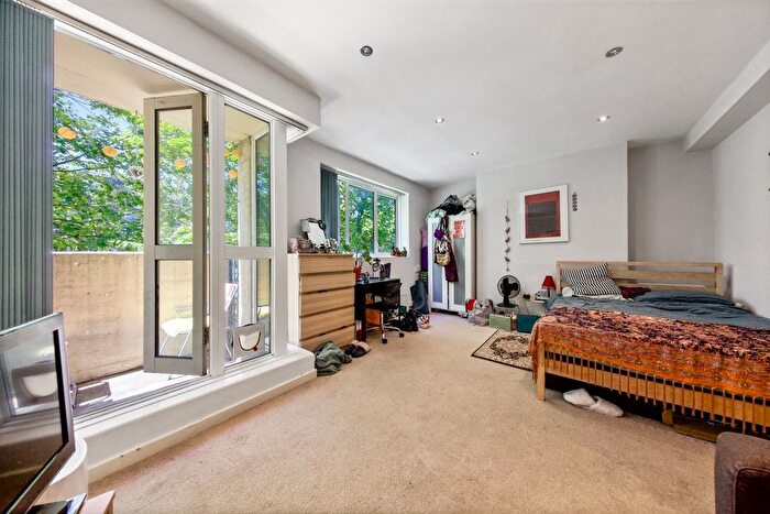 4 Bedroom Maisonette To Rent In Albany Street, Regents Park, NW1