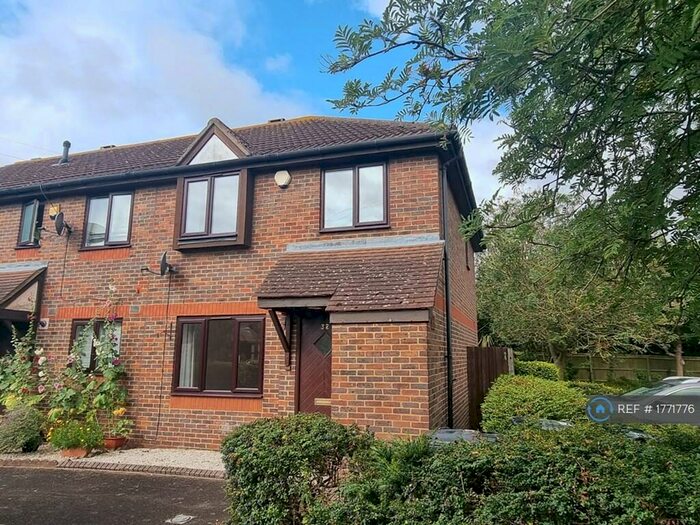 3 Bedroom End Of Terrace House To Rent In Morgan Drive, Greenhithe, DA9