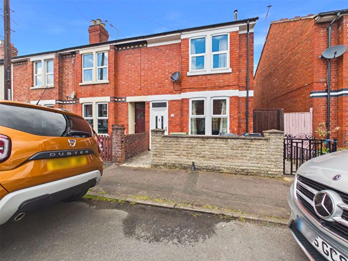3 Bedroom End Terrace House For Sale In Rosebery Avenue, Gloucester, Gloucestershire, GL1