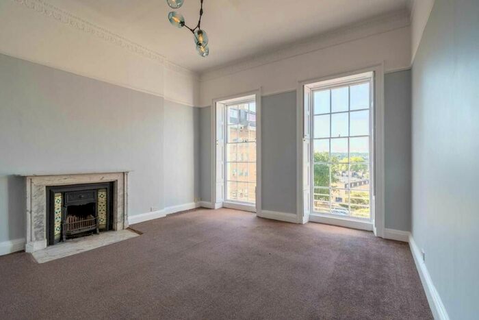 1 Bedroom Flat To Rent In Sterling Street, London, SW7