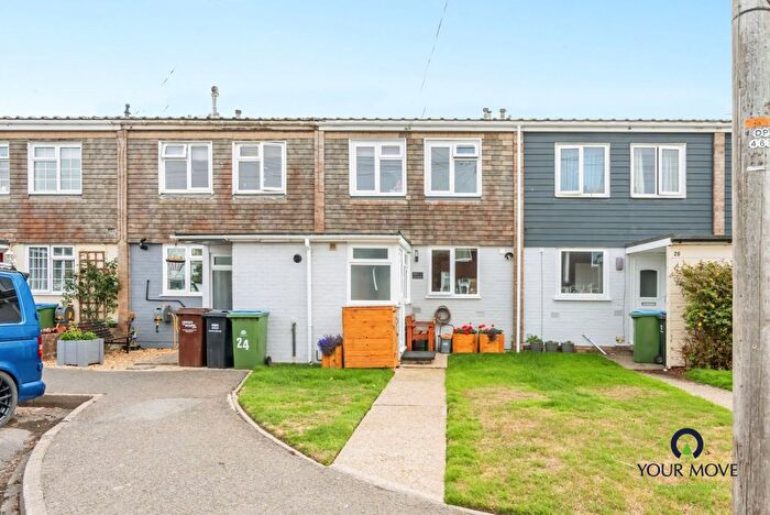 3 Bedroom Terraced House For Sale In Swandene, Bognor Regis, West Sussex, PO21