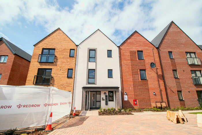 2 Bedroom Apartment To Rent In Rhodfa Groes Wen, Cardiff, CF5