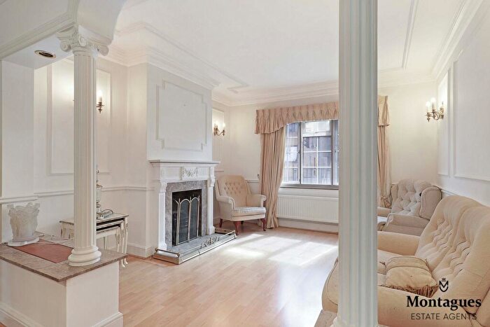 2 Bedroom Cottage For Sale In High Street, Epping, CM16