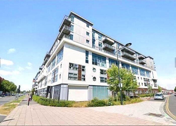 1 Bedroom Flat To Rent In Paramount, Beckhampton Street, Swindon, SN1